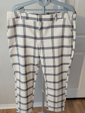 Classic Plaid Women's Pants - White & Black
